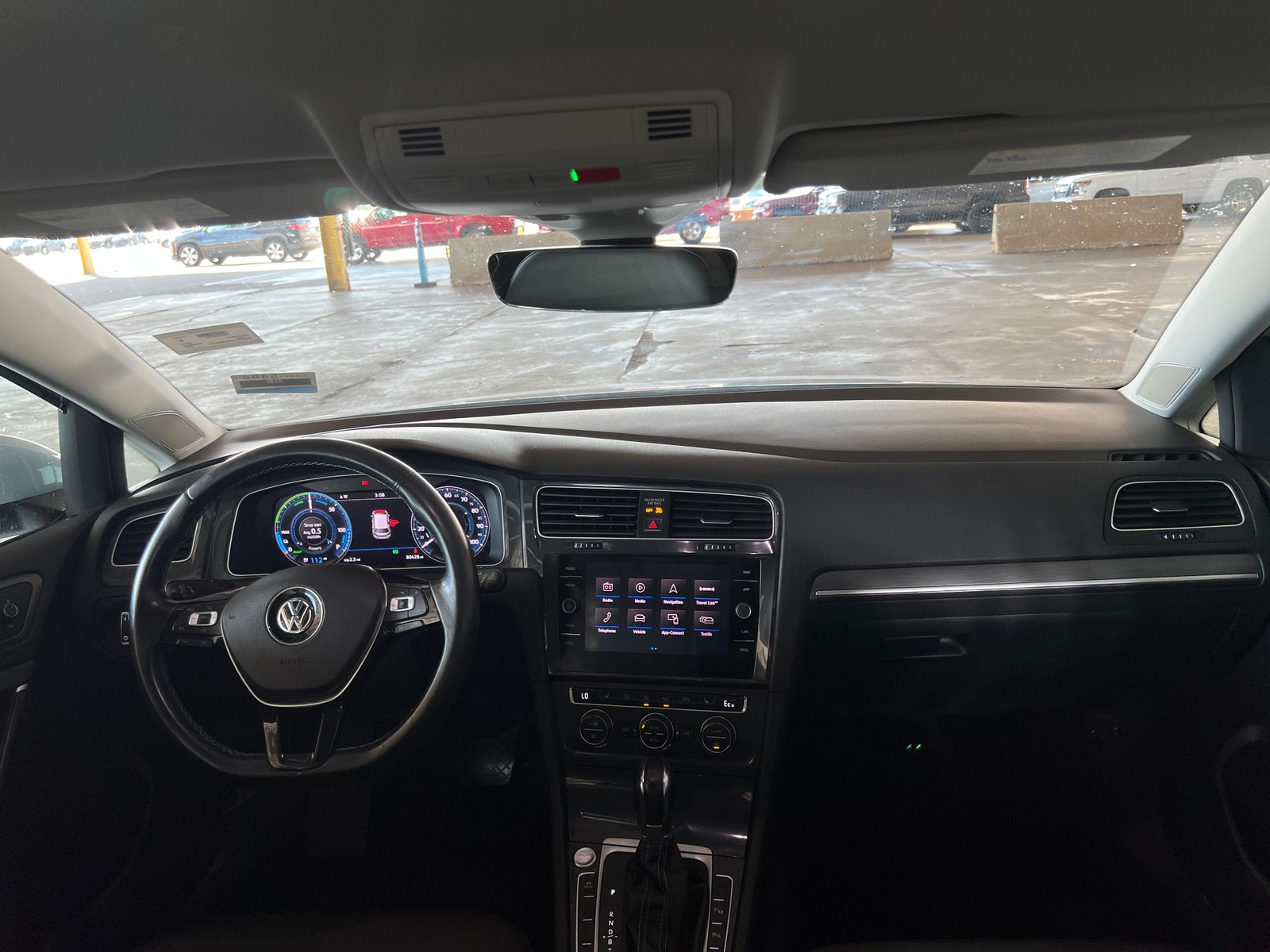Thumbnail: 2017 Volkswagen e-Golf - 2