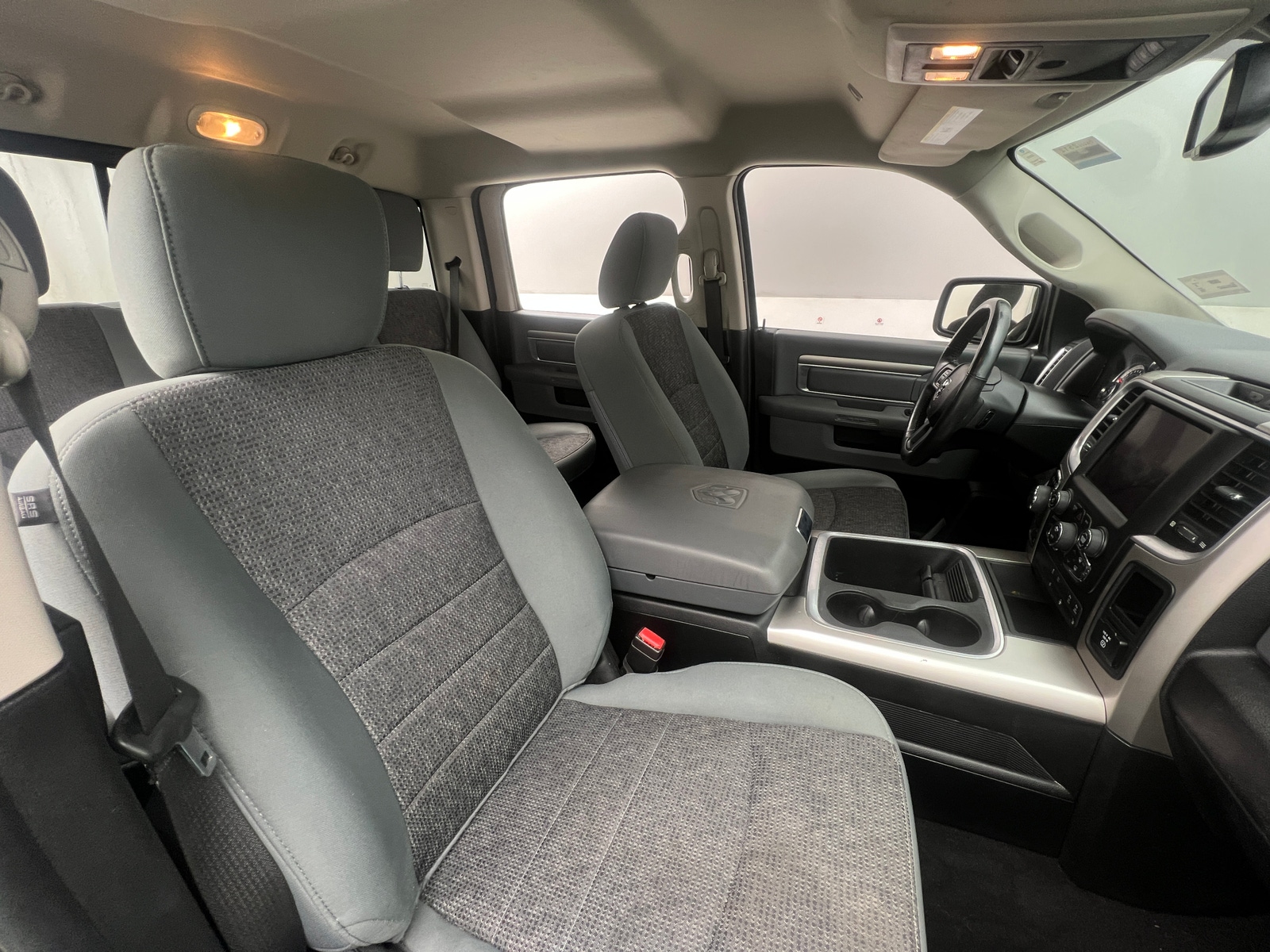 Thumbnail: 2019 RAM 1500 Classic - 2