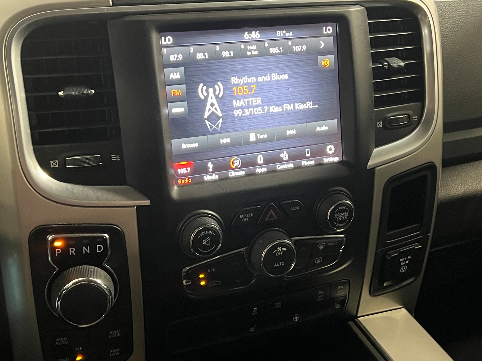Thumbnail: 2019 RAM 1500 Classic - 4
