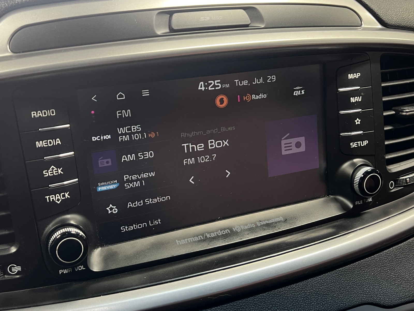 Thumbnail: 2019 Kia Sorento - 3