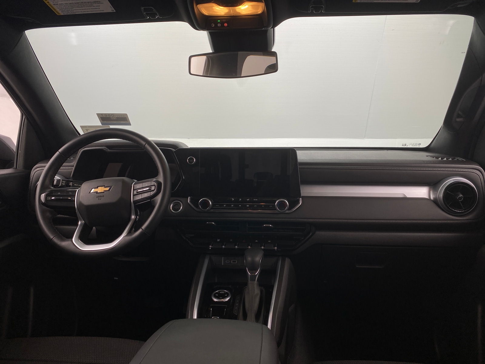 Thumbnail: 2024 Chevrolet Colorado - 3