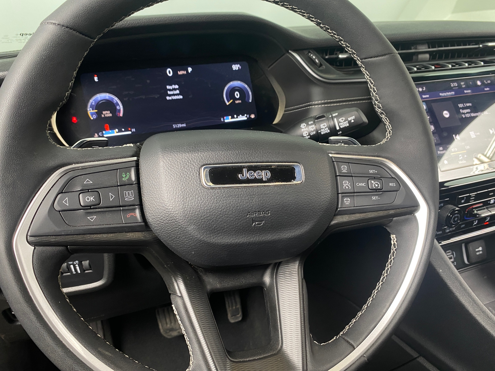 Thumbnail: 2025 Jeep Grand Cherokee - 4