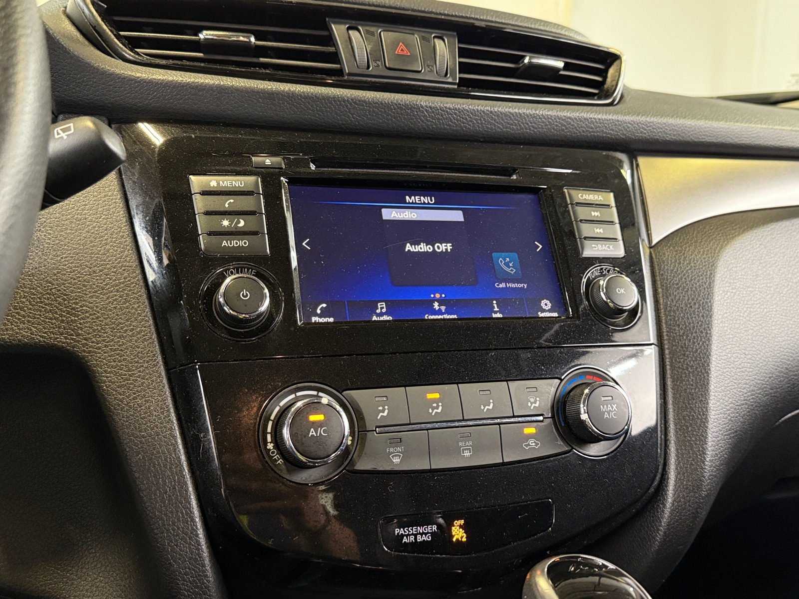 Thumbnail: 2020 Nissan Rogue Sport - 4