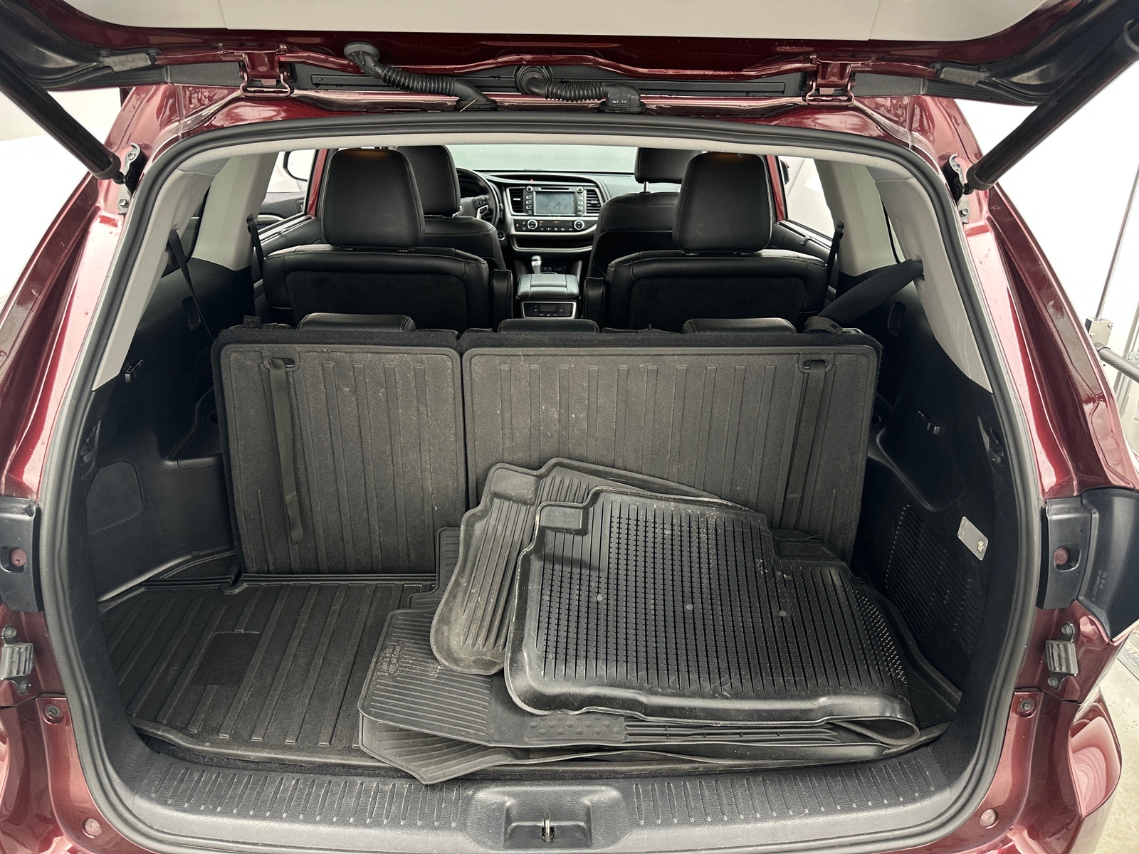 Thumbnail: 2018 Toyota Highlander - 6