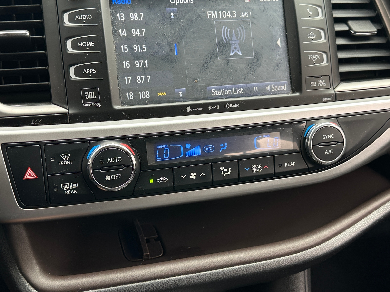 Thumbnail: 2018 Toyota Highlander - 3