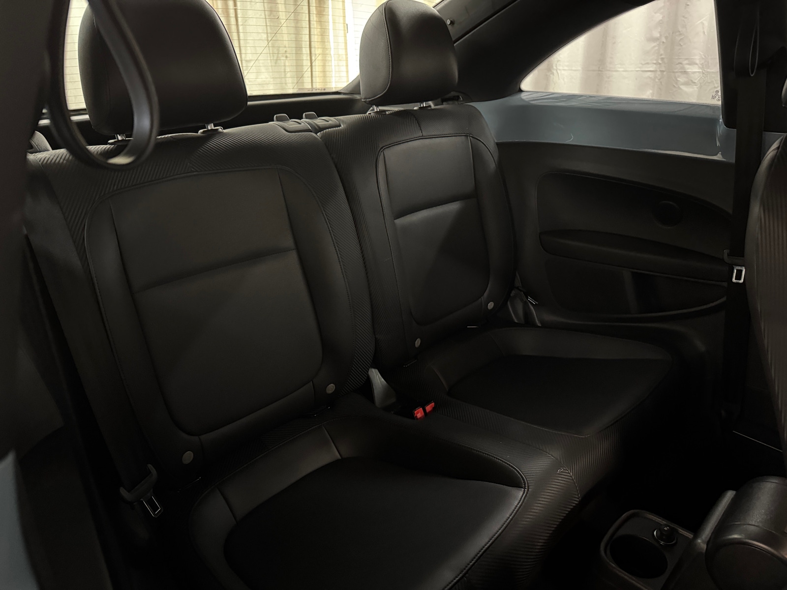 Thumbnail: 2012 Volkswagen Beetle - 4