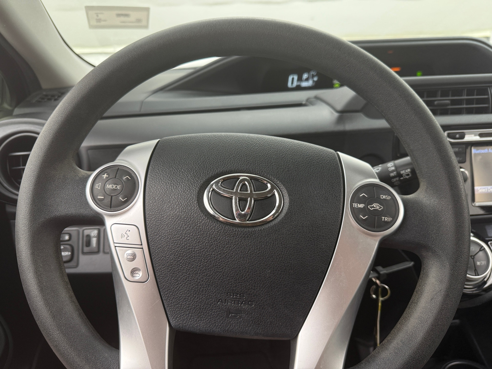 Thumbnail: 2016 Toyota Prius c - 5