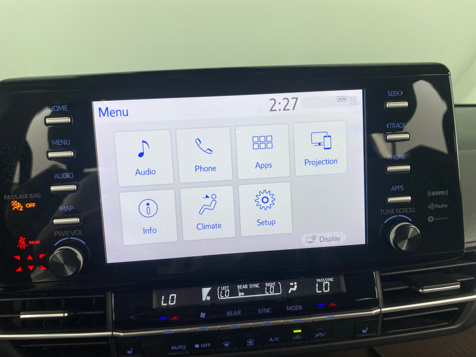 Thumbnail: 2022 Toyota Sienna - 3