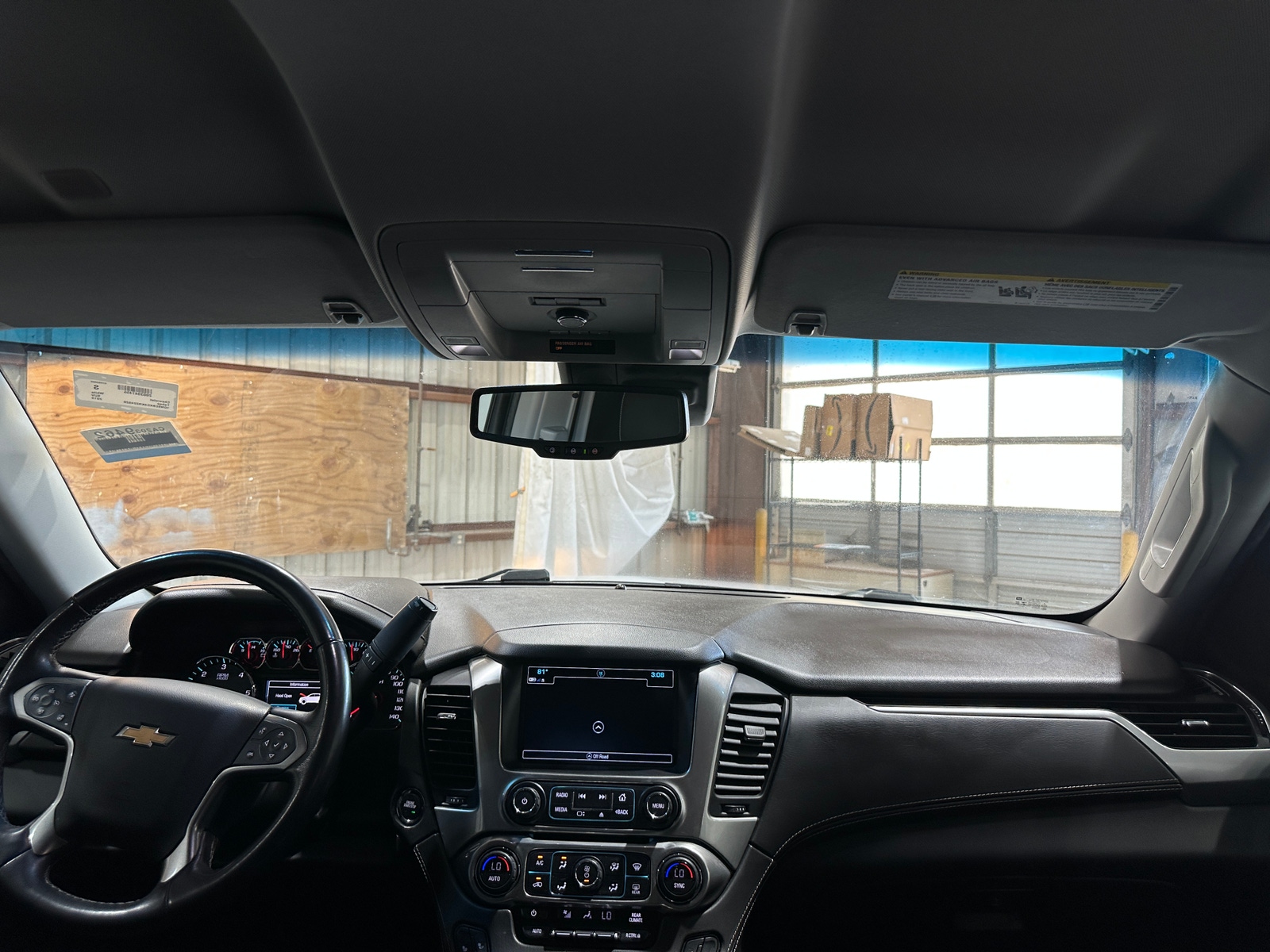 Thumbnail: 2019 Chevrolet Tahoe - 2