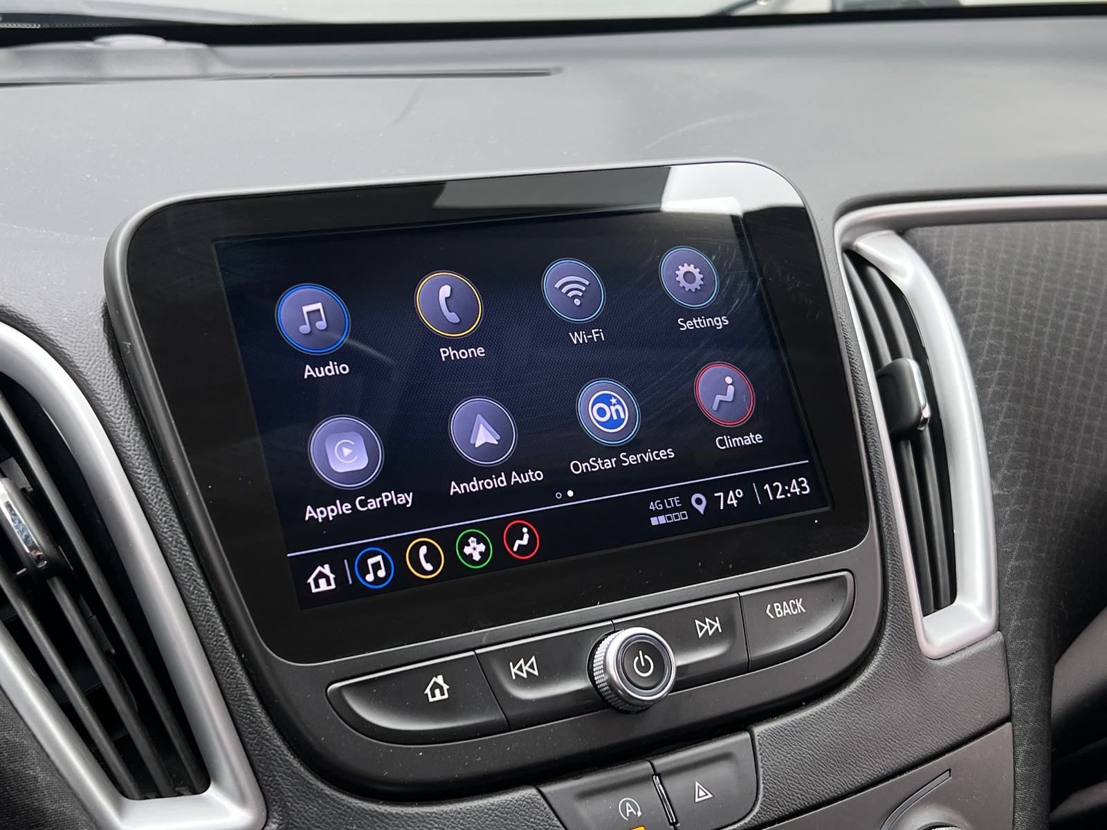 Thumbnail: 2024 Chevrolet Malibu - 4