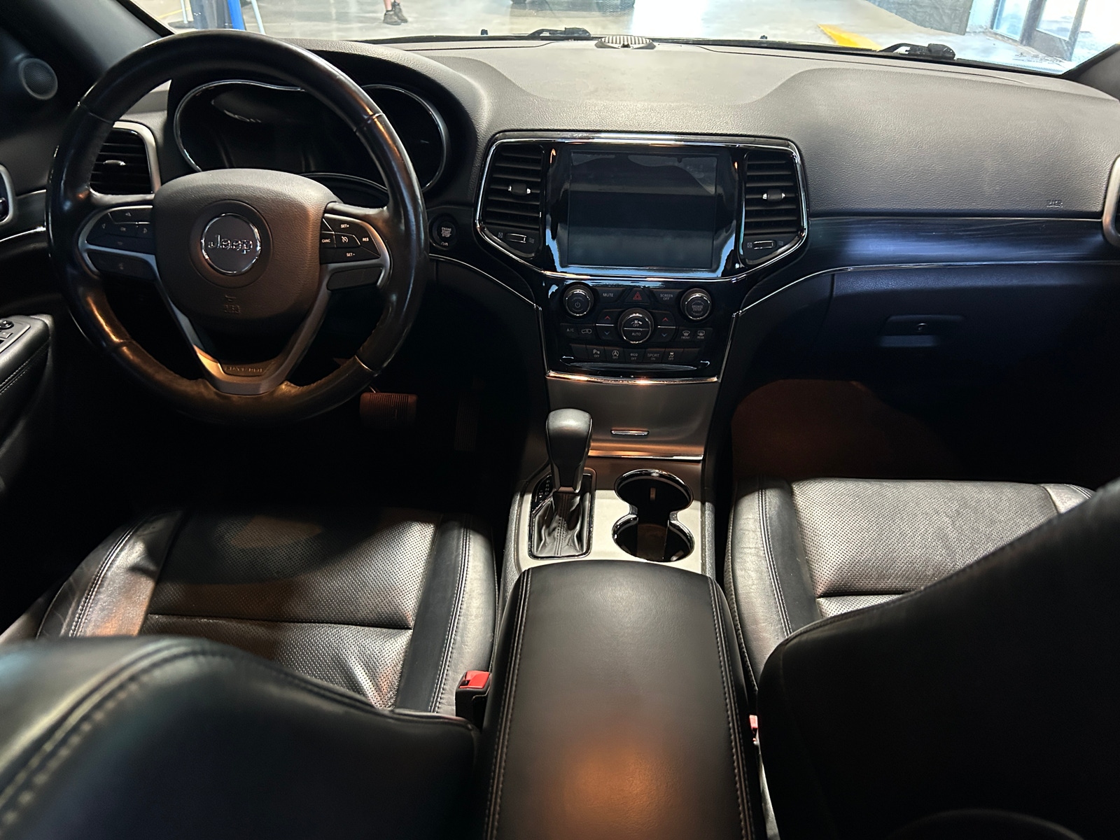 Thumbnail: 2019 Jeep Grand Cherokee - 2