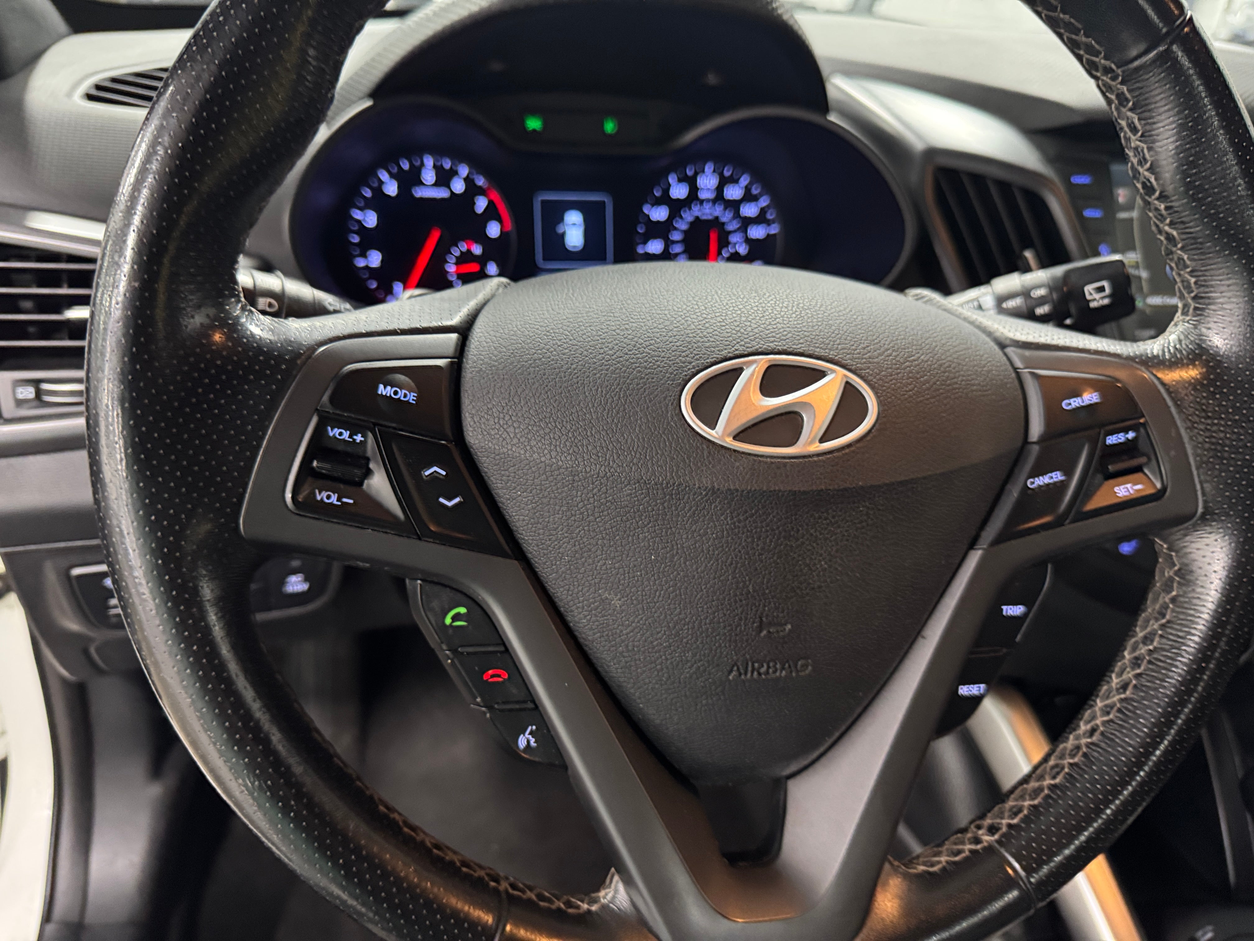 Used 2016 Hyundai Veloster Base with VIN KMHTC6AE9GU290206 for sale in Pewaukee, WI