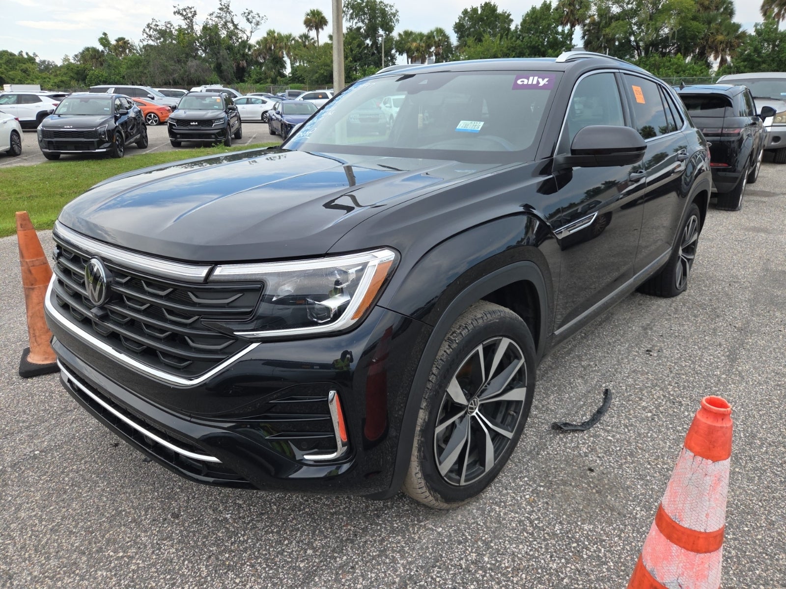 2024 Volkswagen Atlas Cross Sport 2.0t SEL Premium R-Line