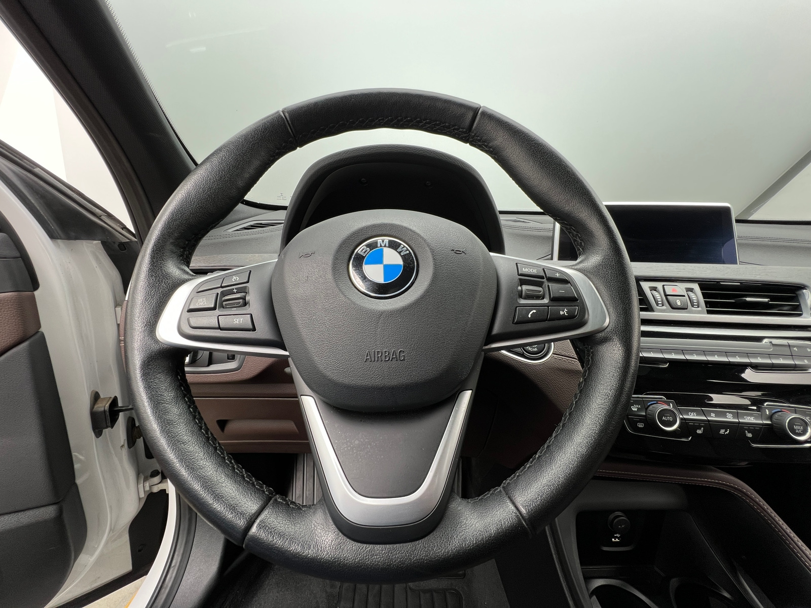 Thumbnail: 2021 BMW X1 - 4