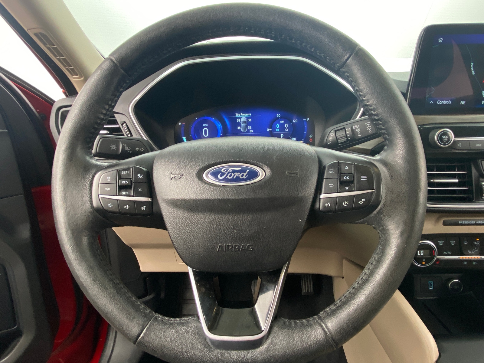 Thumbnail: 2020 Ford Escape - 4