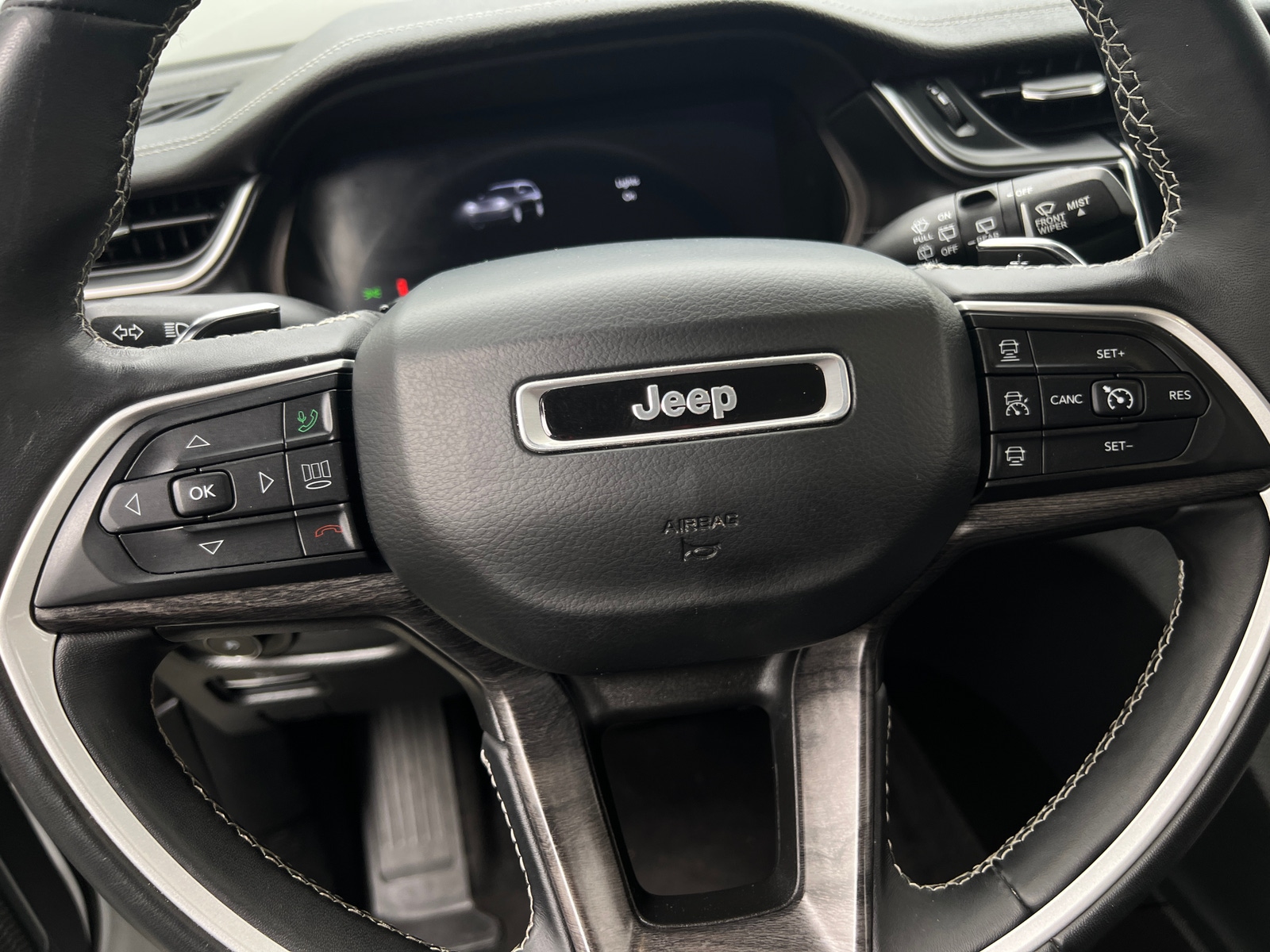 Thumbnail: 2021 Jeep Grand Cherokee L - 4