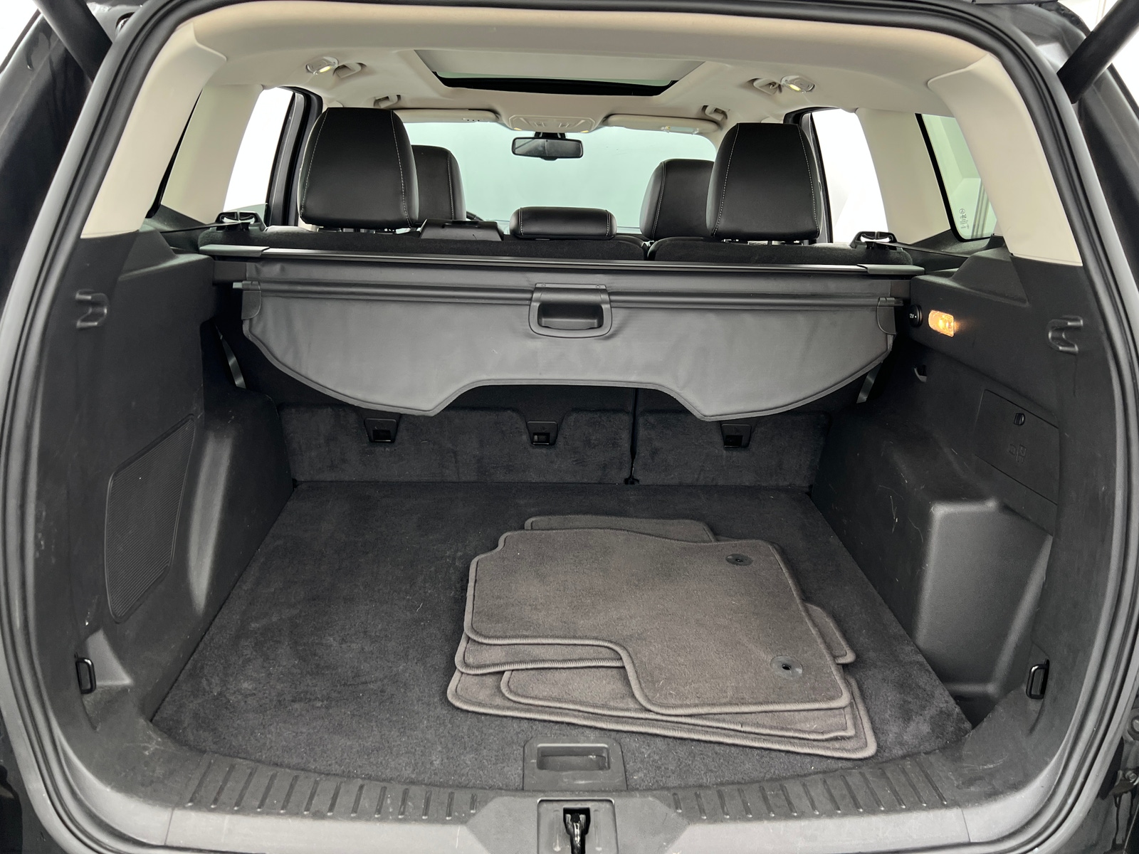Thumbnail: 2016 Ford Escape - 6
