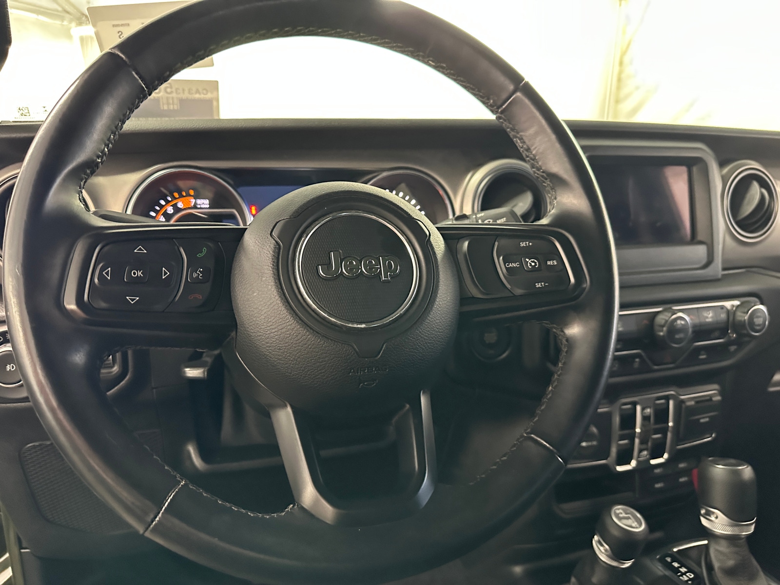 Thumbnail: 2021 Jeep Wrangler - 5