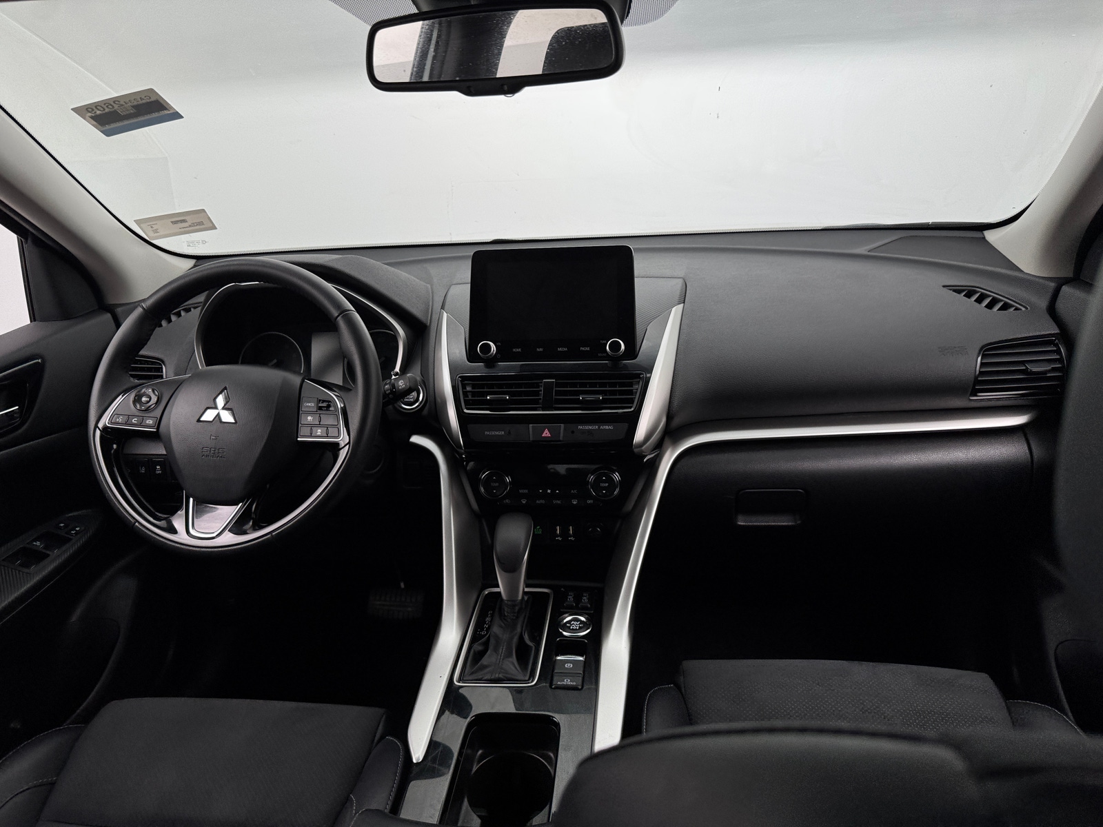 Thumbnail: 2024 Mitsubishi Eclipse Cross - 3