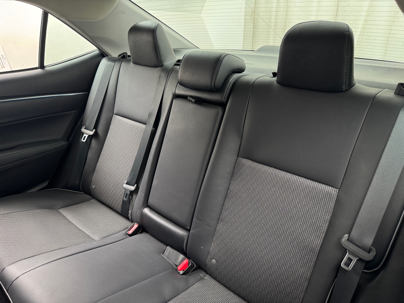 Thumbnail: 2016 Toyota Corolla - 6