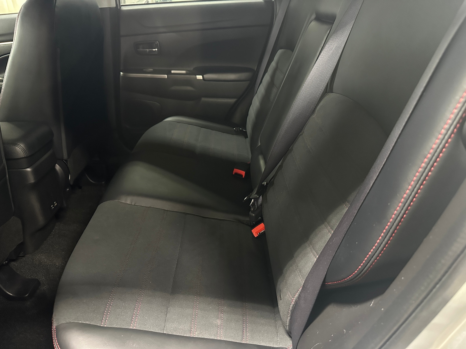 Thumbnail: 2024 Mitsubishi Outlander Sport - 5