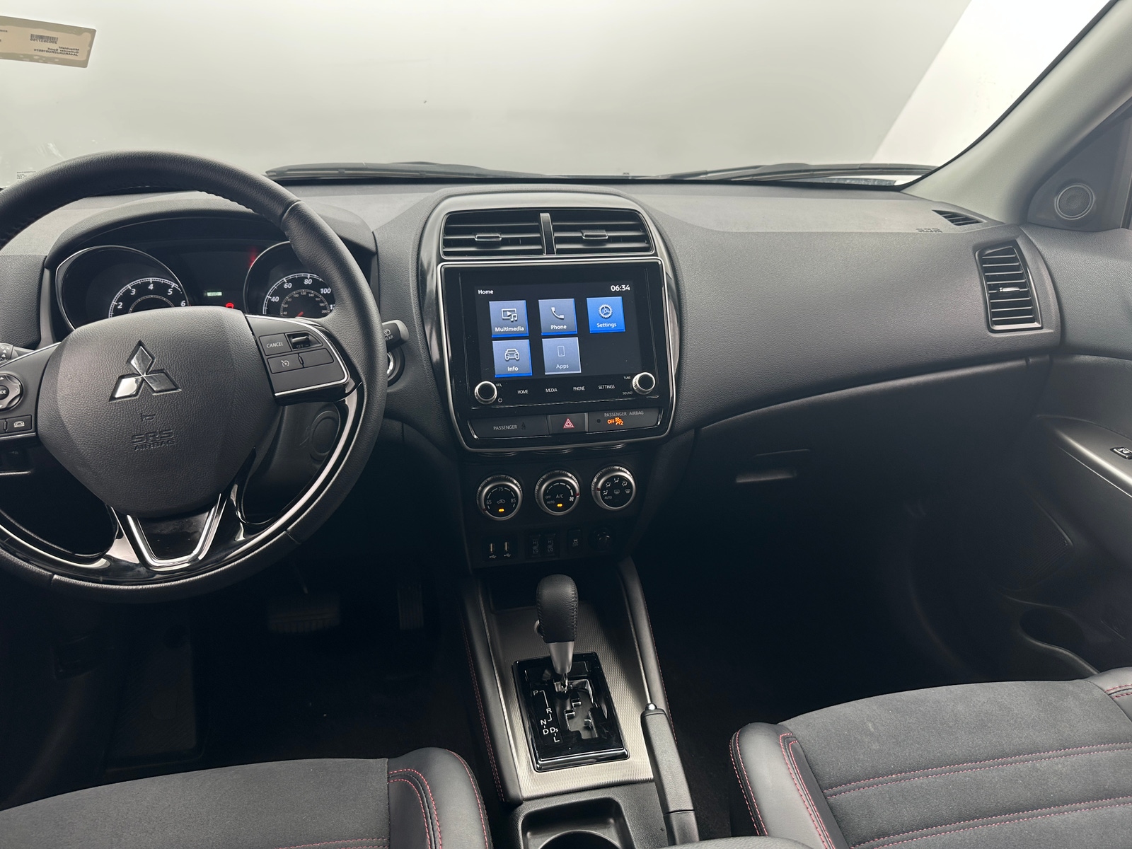 Thumbnail: 2024 Mitsubishi Outlander Sport - 2