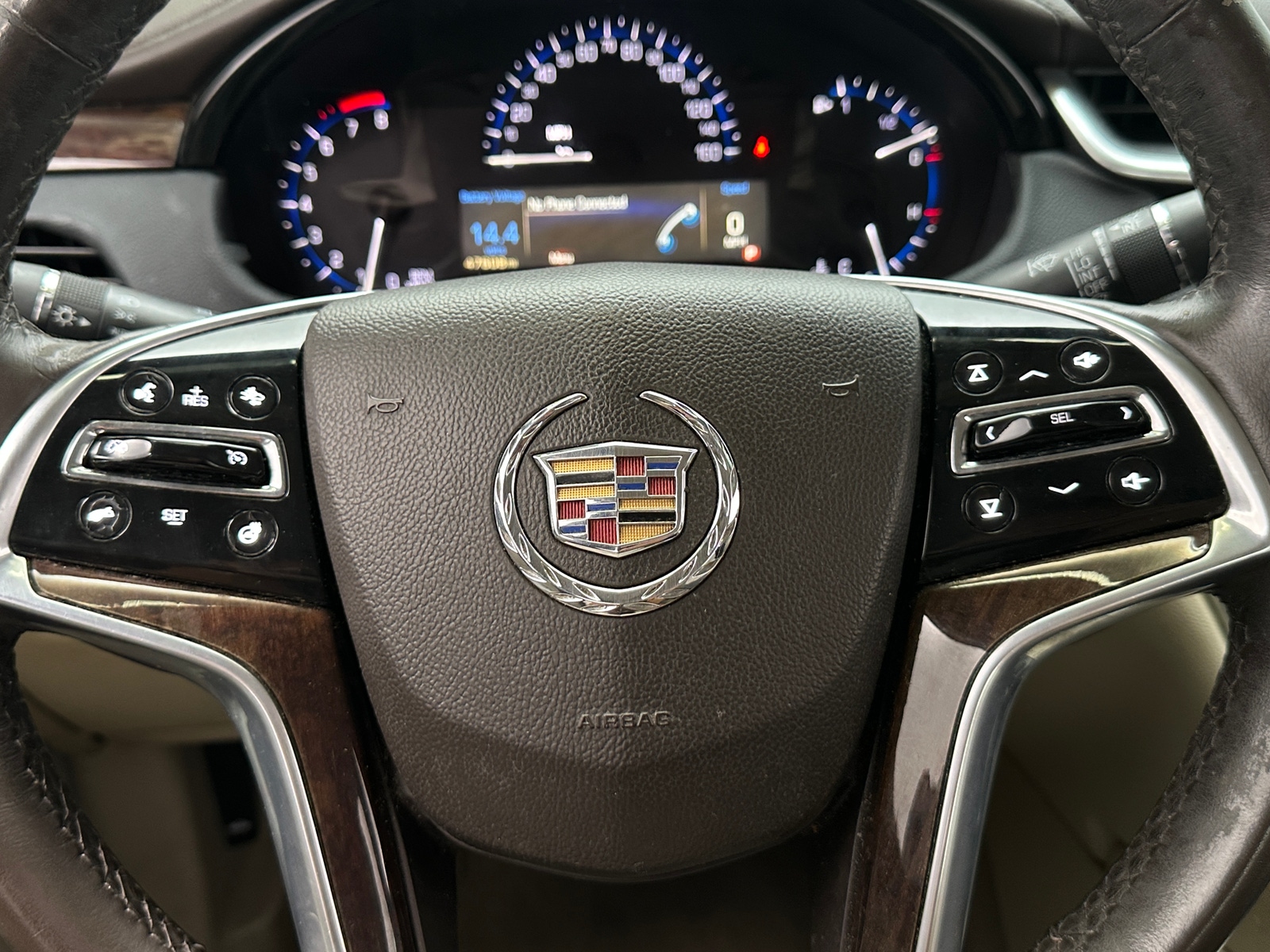 Thumbnail: 2013 Cadillac XTS - 4