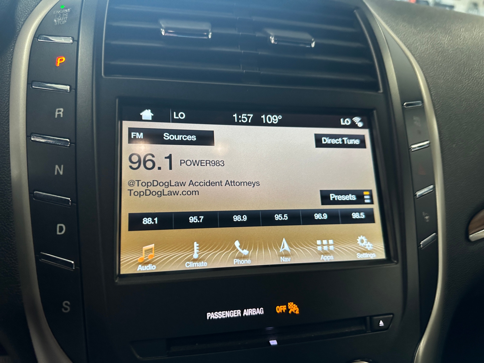 Thumbnail: 2017 Lincoln MKC - 3