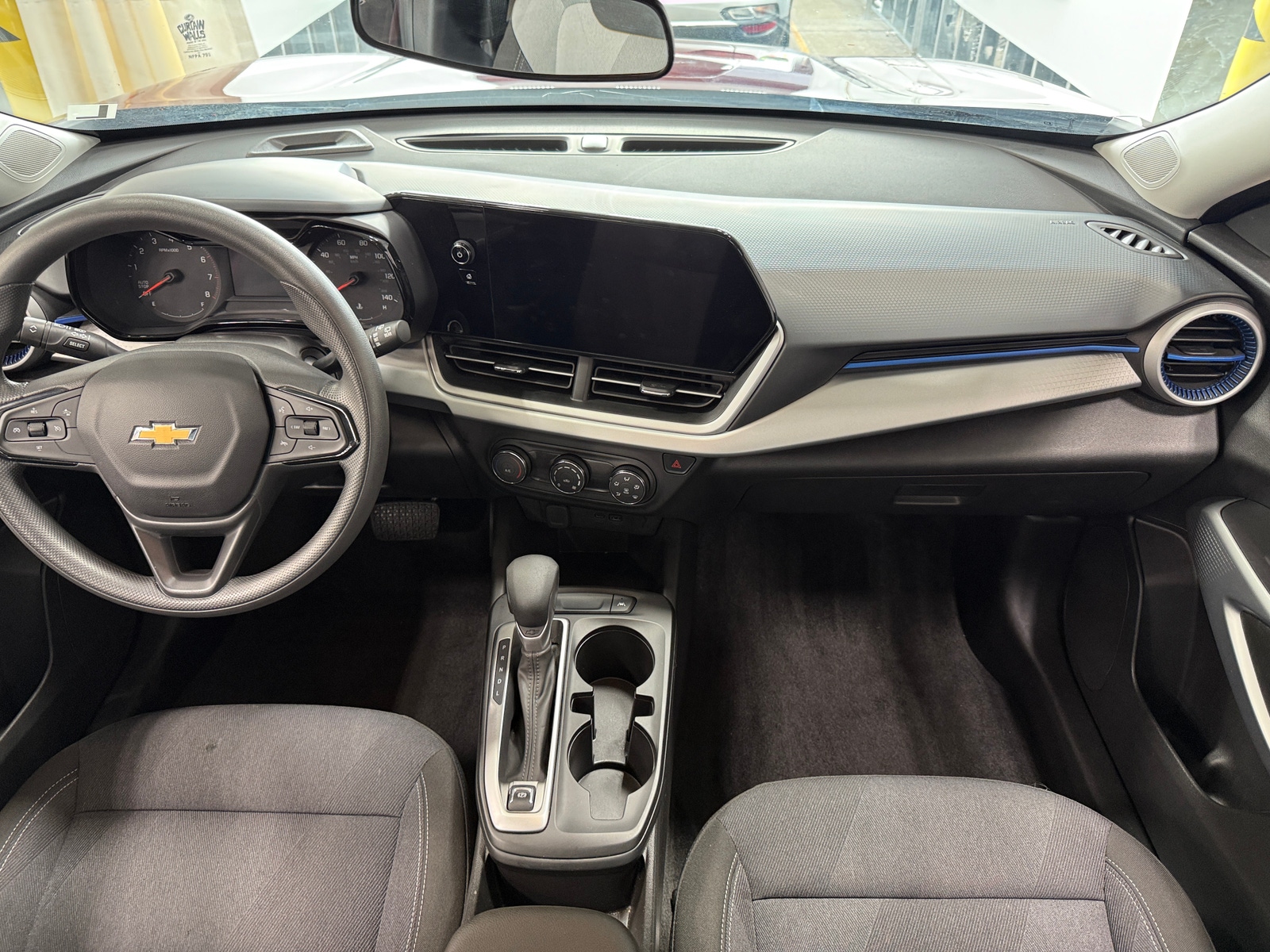 Thumbnail: 2025 Chevrolet Trax - 3