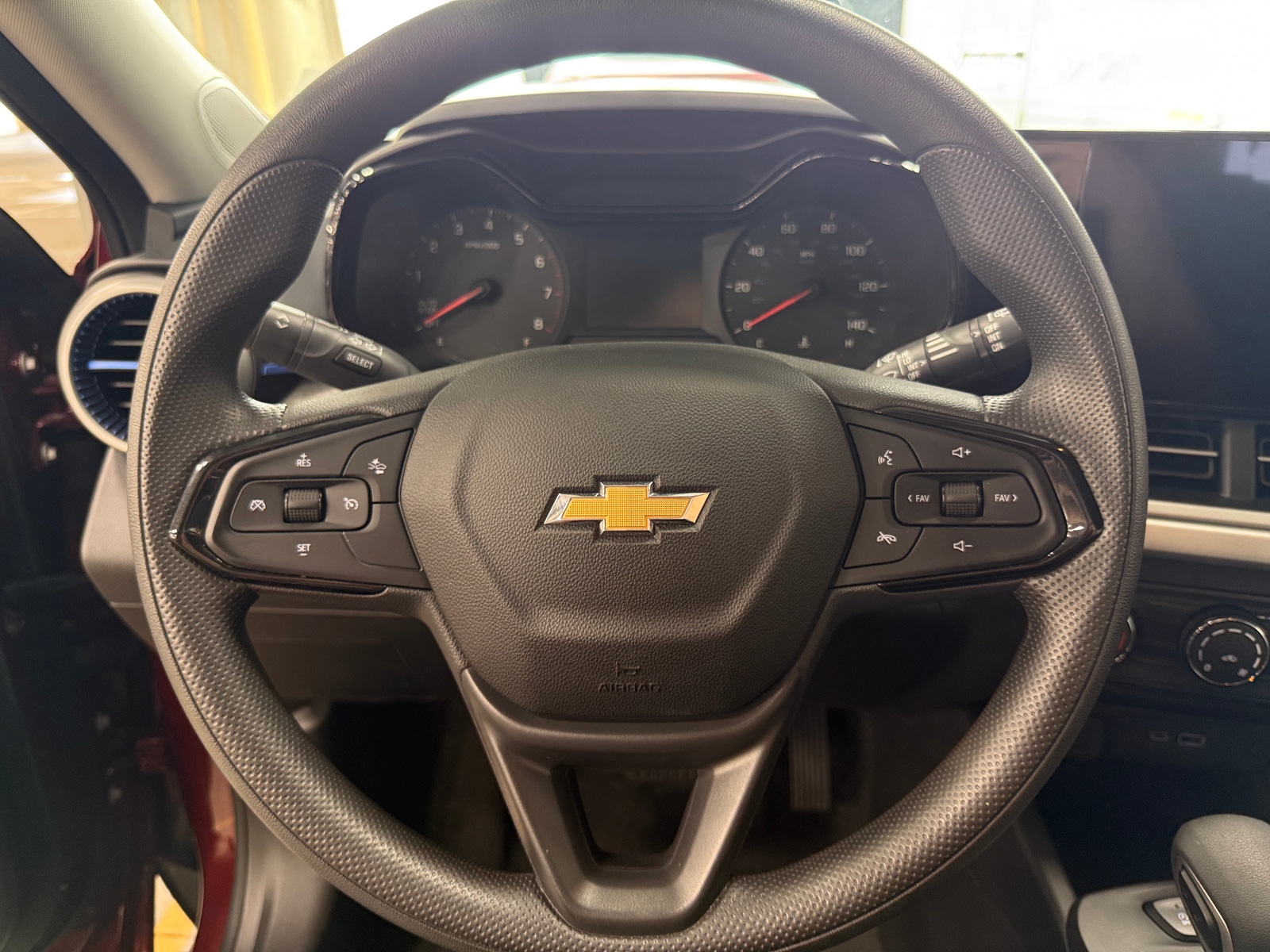 Thumbnail: 2025 Chevrolet Trax - 5