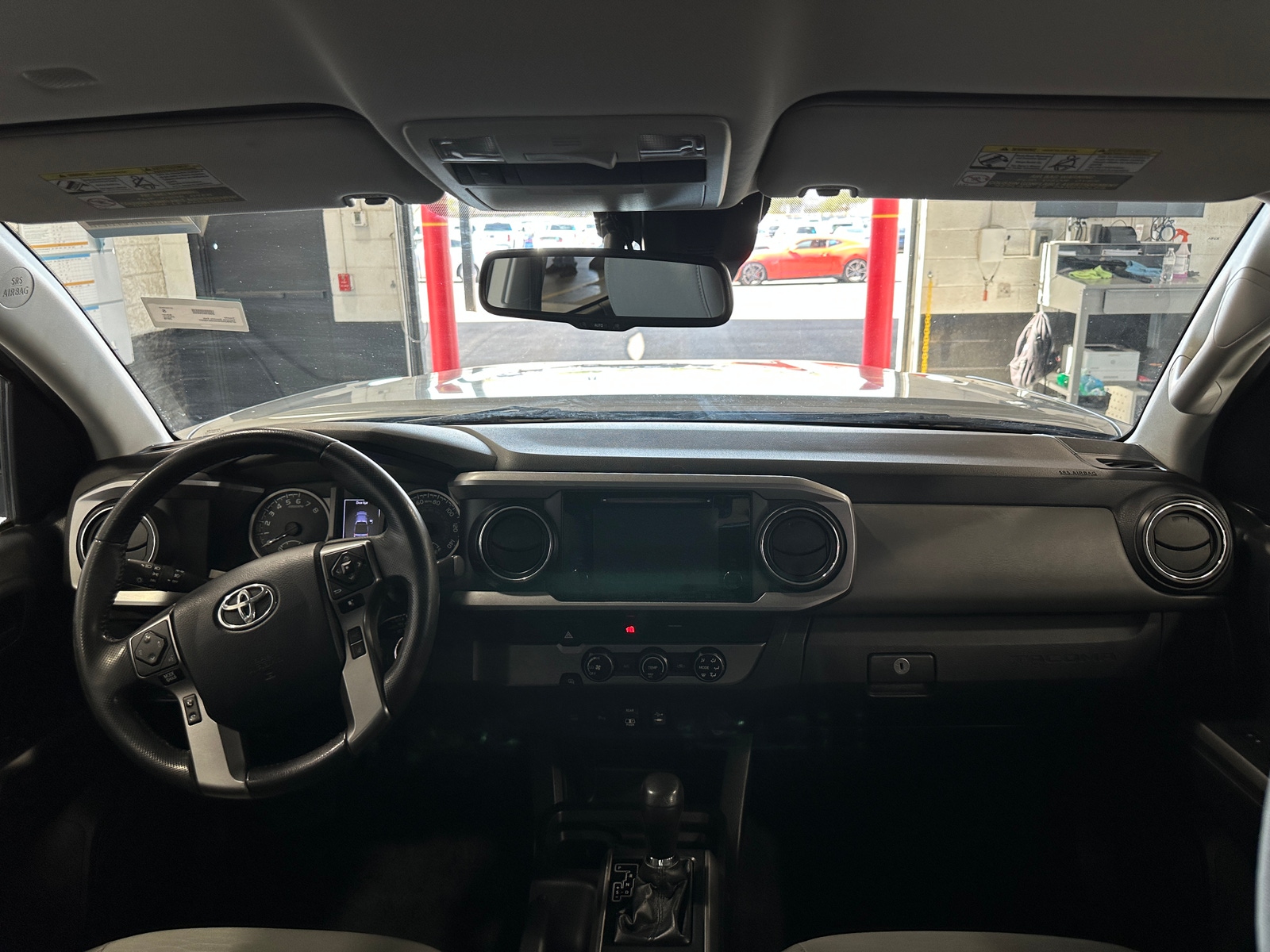 Thumbnail: 2019 Toyota Tacoma - 3