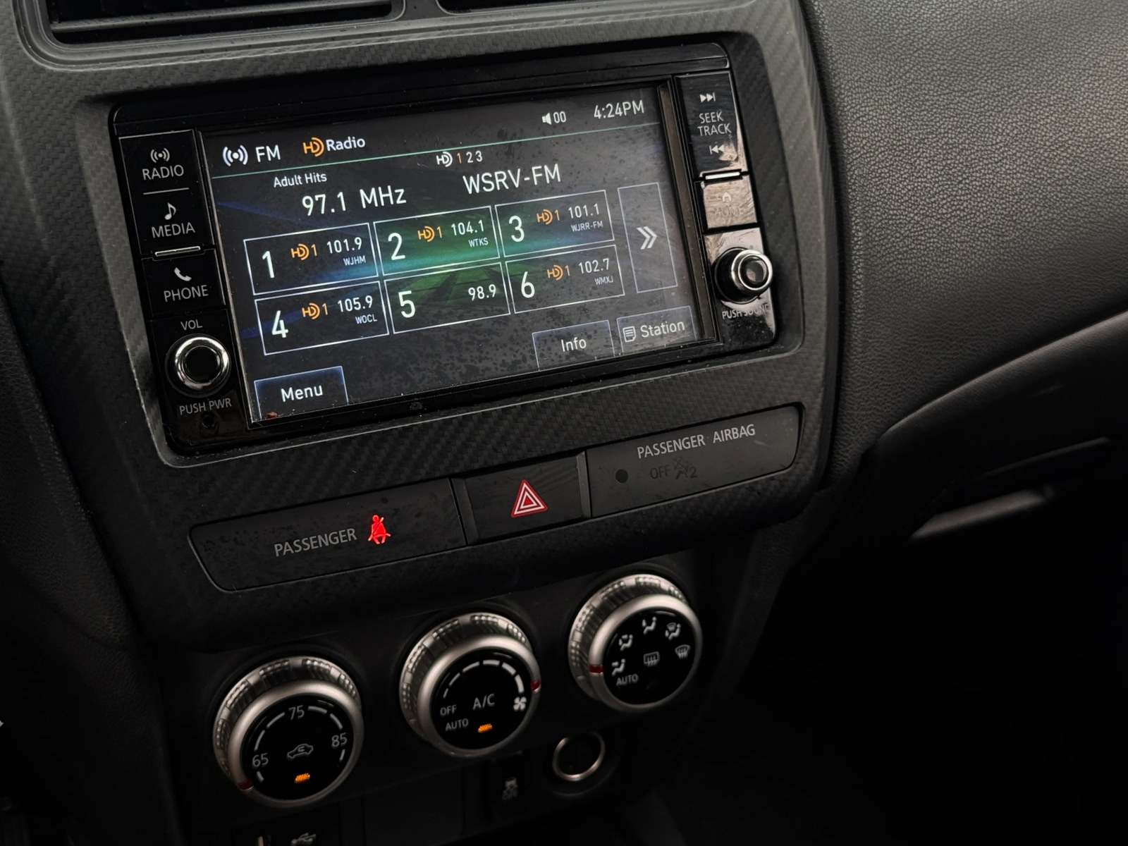 Thumbnail: 2023 Mitsubishi Outlander Sport - 4