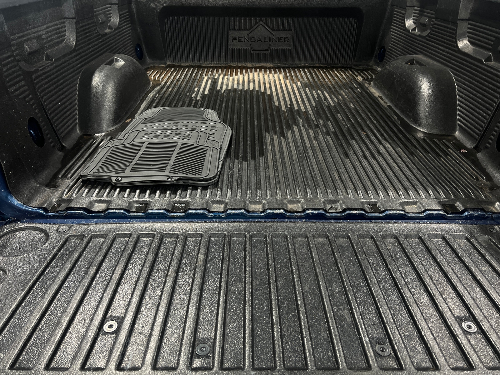 Thumbnail: 2015 Chevrolet Silverado 1500 - 6
