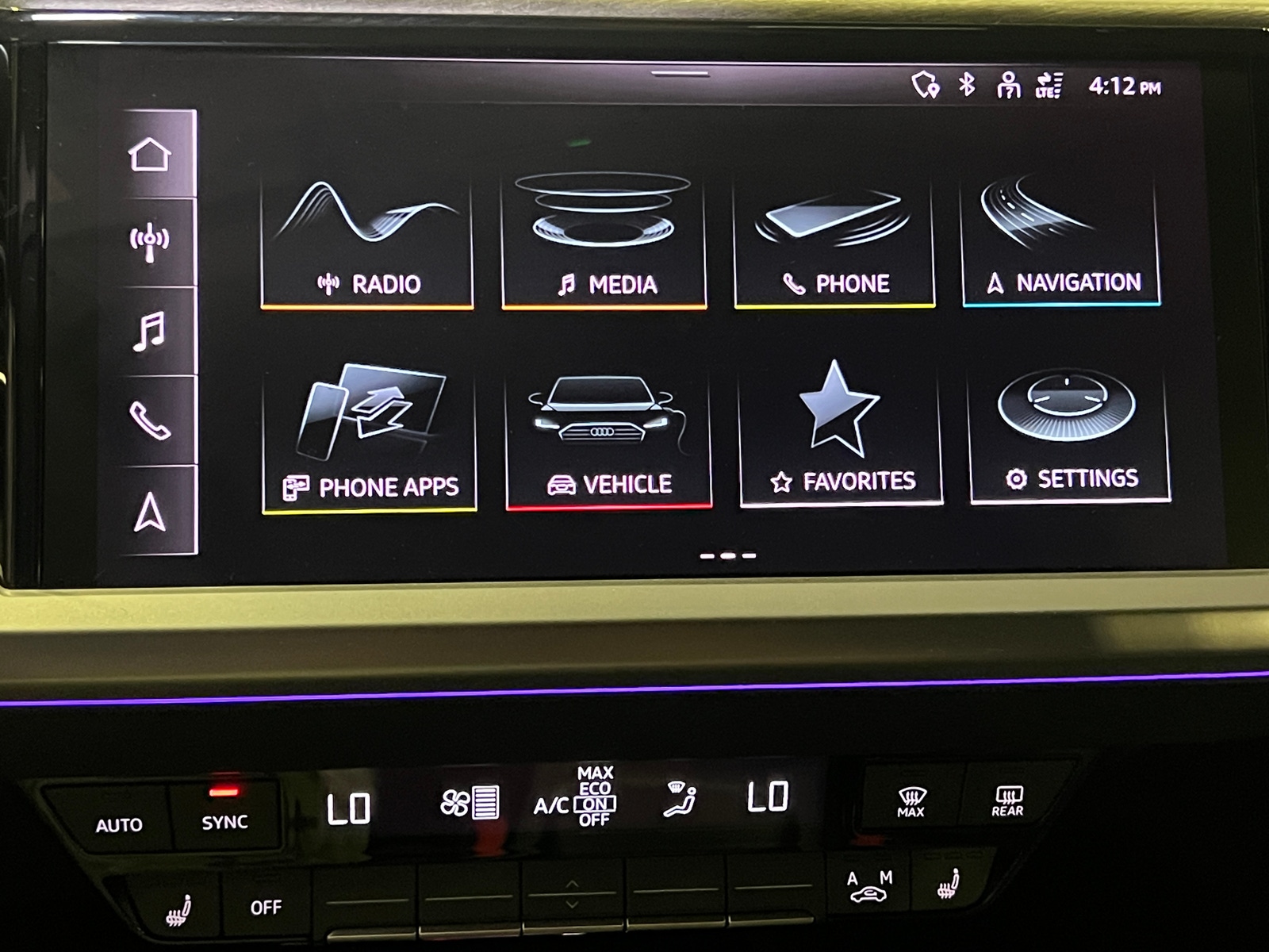Thumbnail: 2023 Audi Q4 e-tron - 3