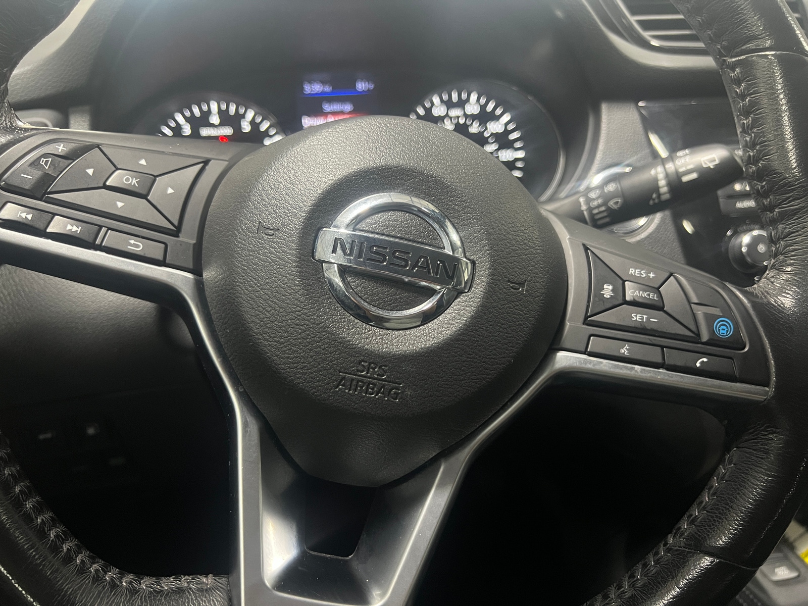 Thumbnail: 2018 Nissan Rogue - 4
