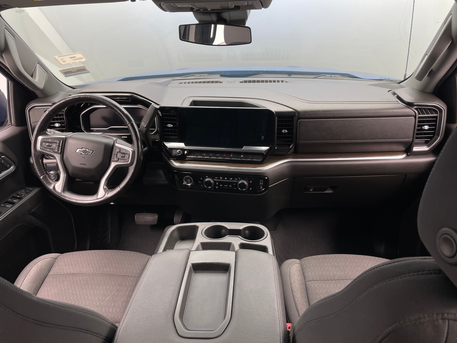 Thumbnail: 2022 Chevrolet Silverado 1500 - 3