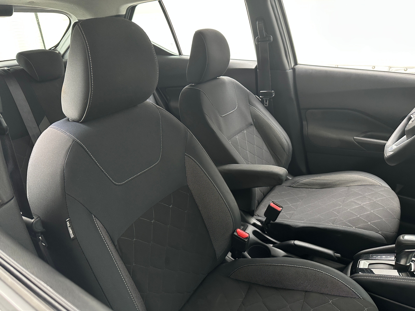 Thumbnail: 2019 Nissan Kicks - 2