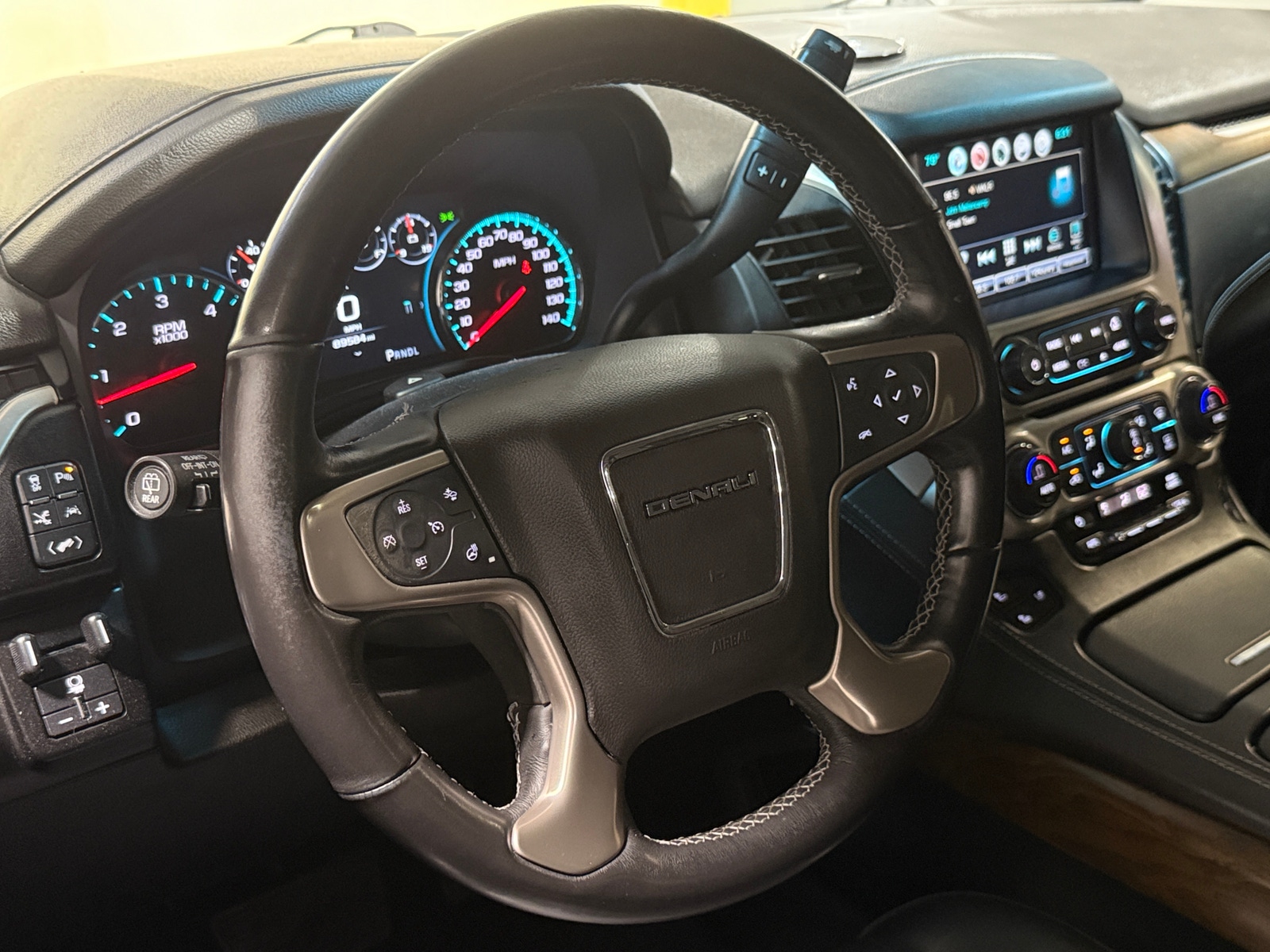 Thumbnail: 2019 GMC Yukon - 4
