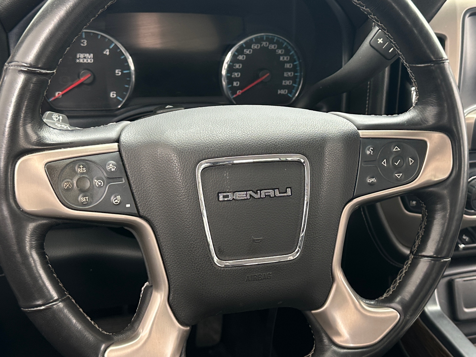 Thumbnail: 2017 GMC Sierra 1500 - 4