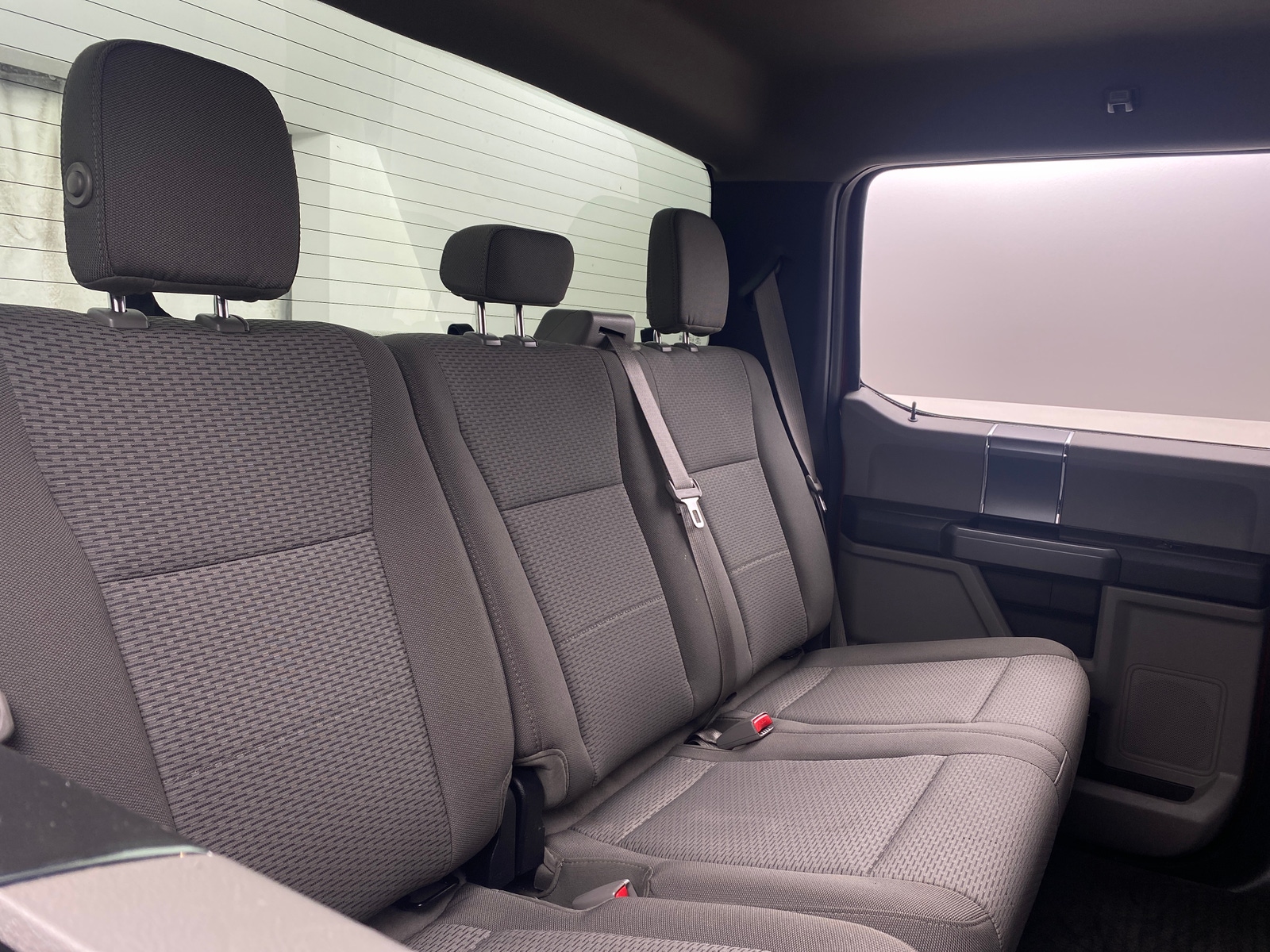 Thumbnail: 2017 Ford Econoline - 6