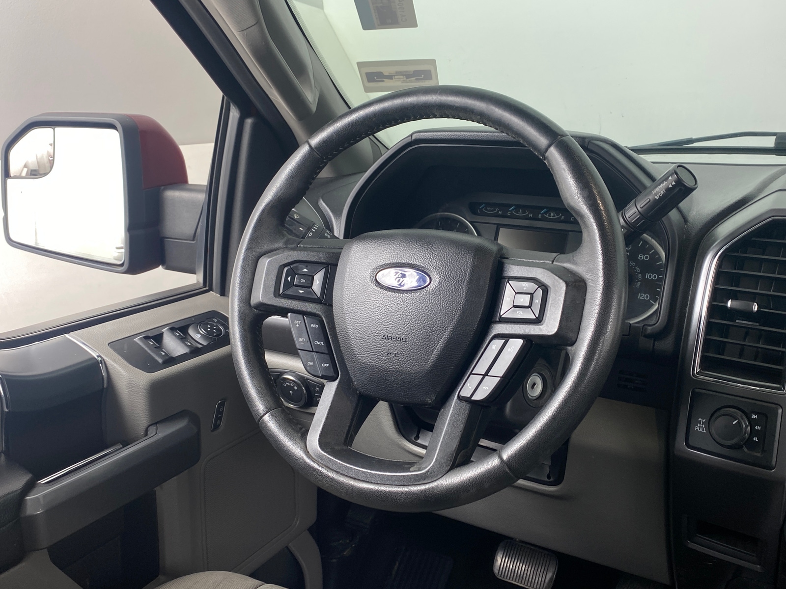 Thumbnail: 2017 Ford Econoline - 5