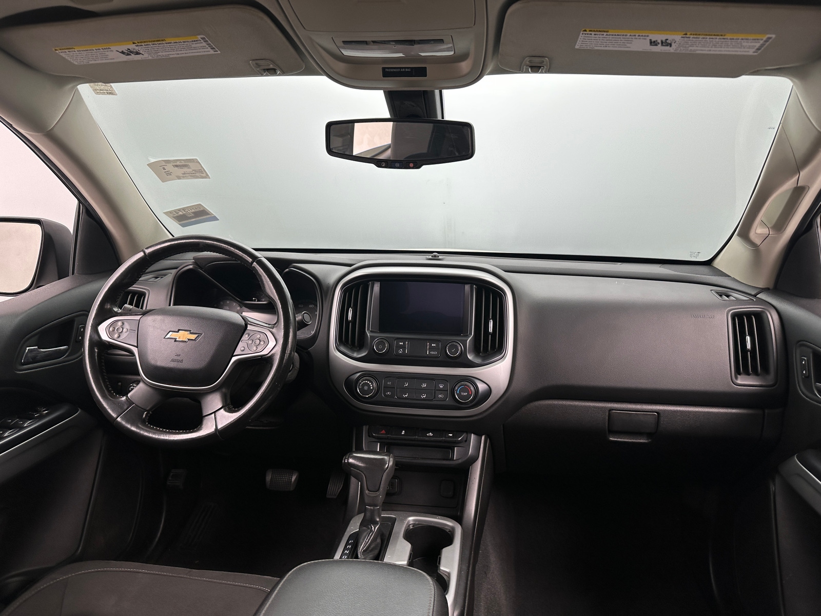 Thumbnail: 2019 Chevrolet Colorado - 3