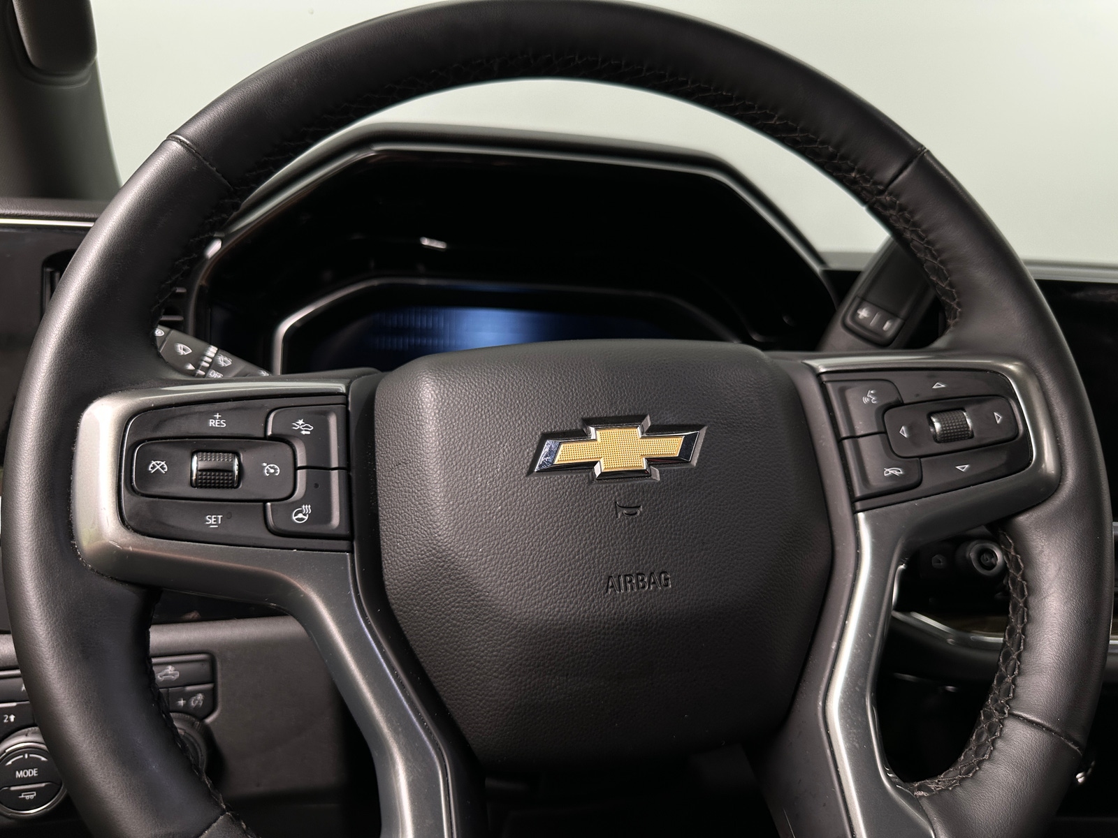 Thumbnail: 2023 Chevrolet Silverado 1500 - 5