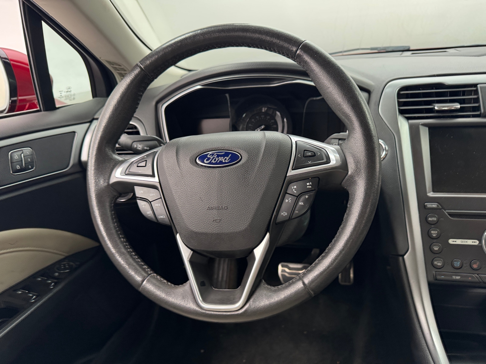 Thumbnail: 2016 Ford Fusion - 4