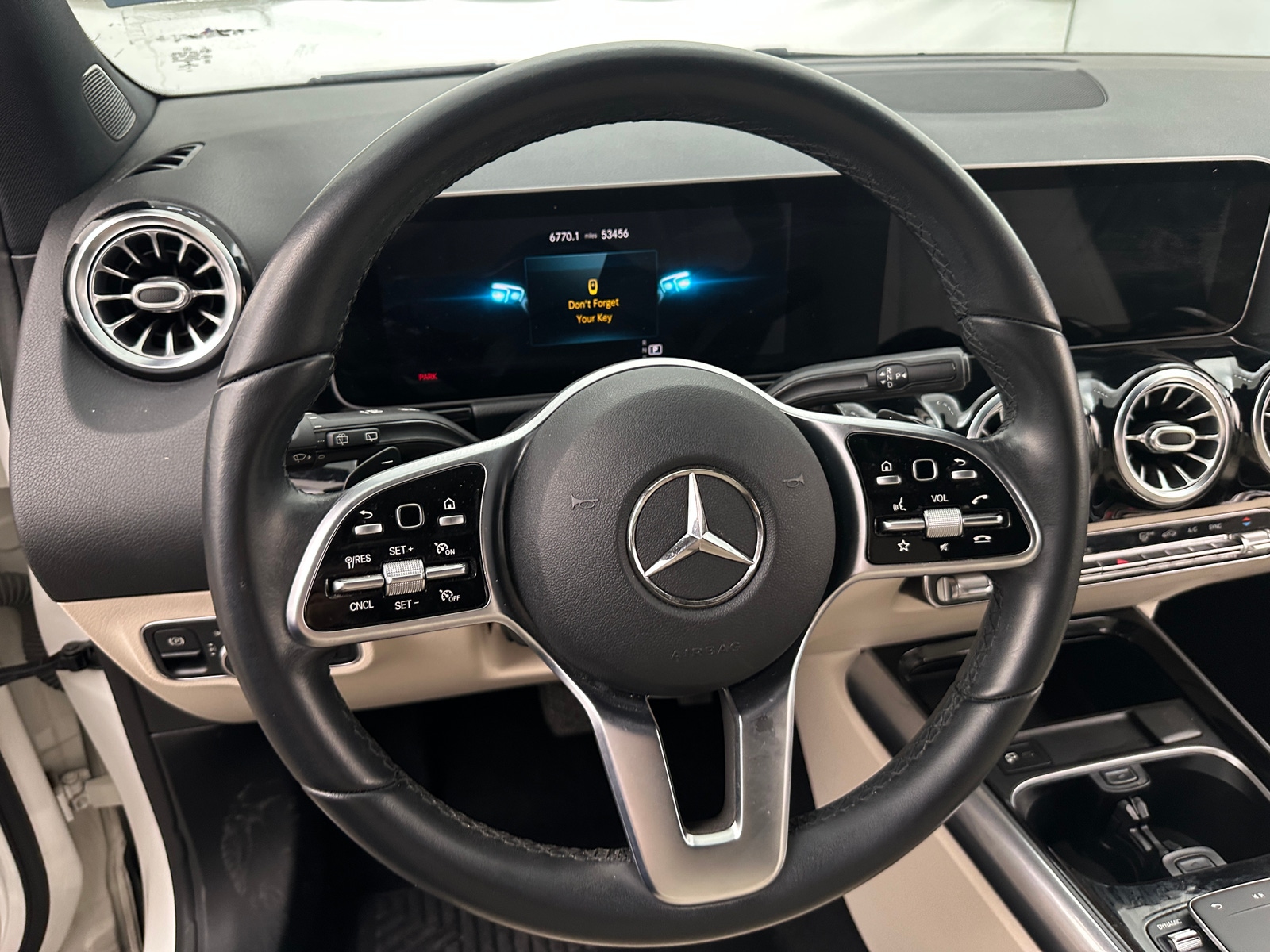 Thumbnail: 2021 Mercedes-Benz GLA - 4