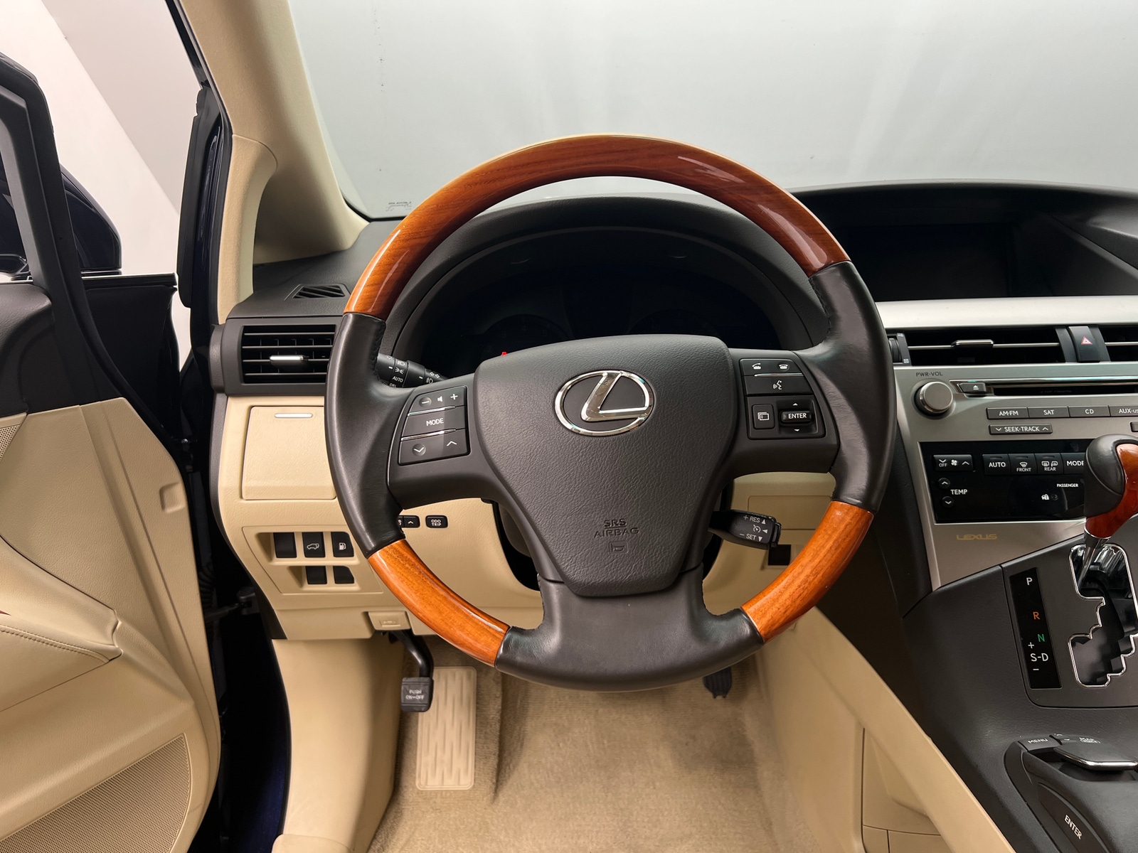 Thumbnail: 2010 Lexus RX - 5