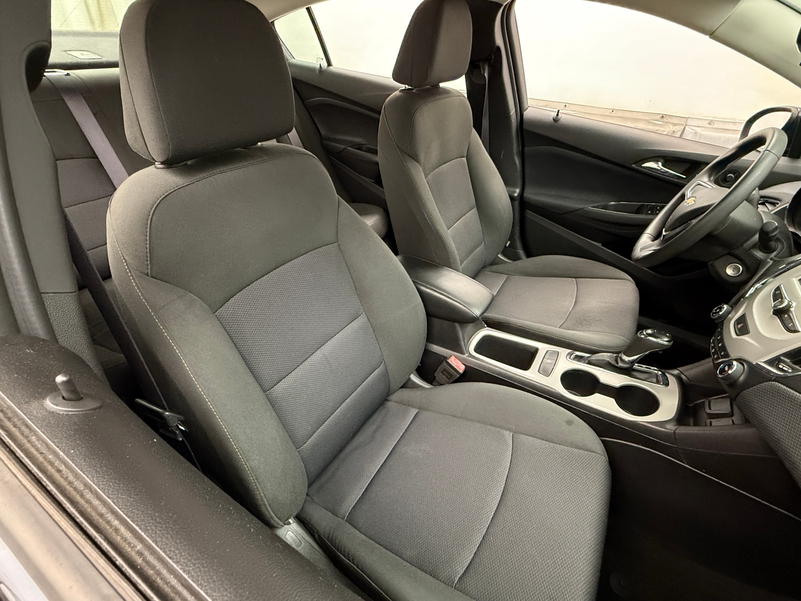 Thumbnail: 2016 Chevrolet Cruze - 2