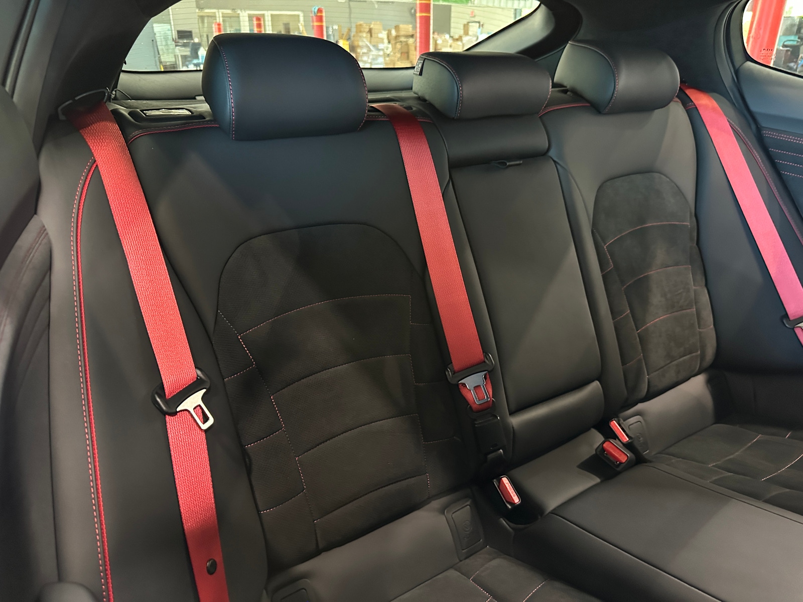 Thumbnail: 2023 Kia Stinger - 5