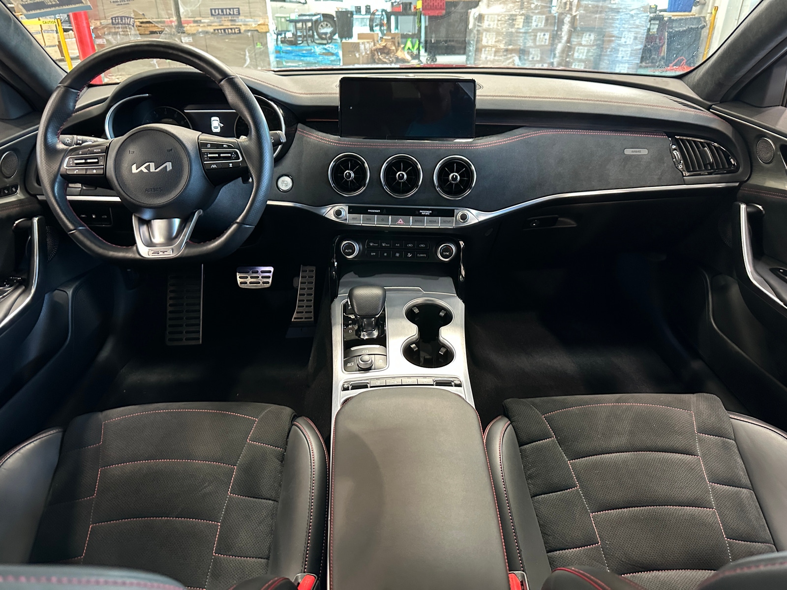 Thumbnail: 2023 Kia Stinger - 2