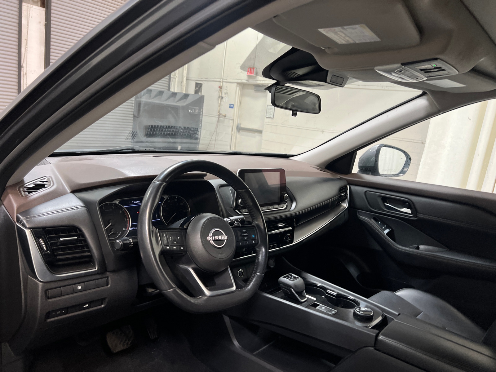 Thumbnail: 2022 Nissan Rogue - 3